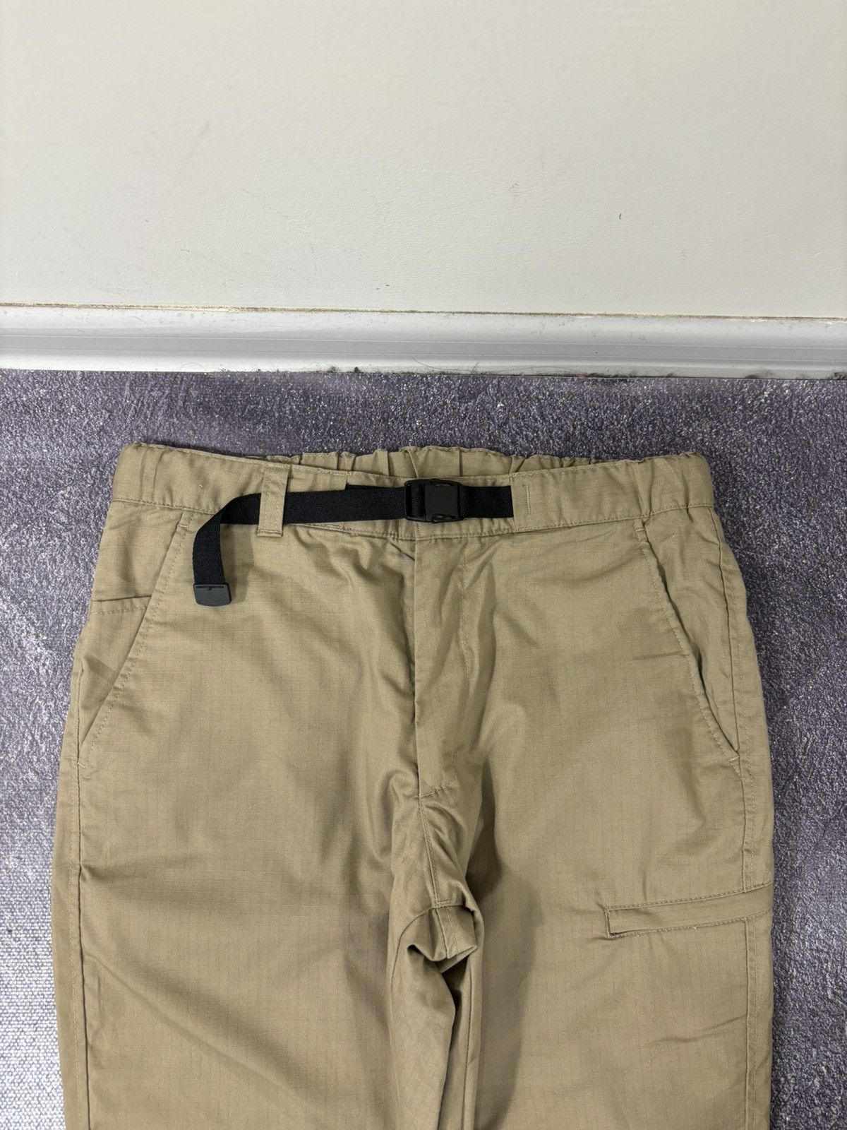 Uniqlo Uniqlo Men’s Japanese Belted Tactical Pants Trousers Size US 30 / EU 46 - 6 Thumbnail