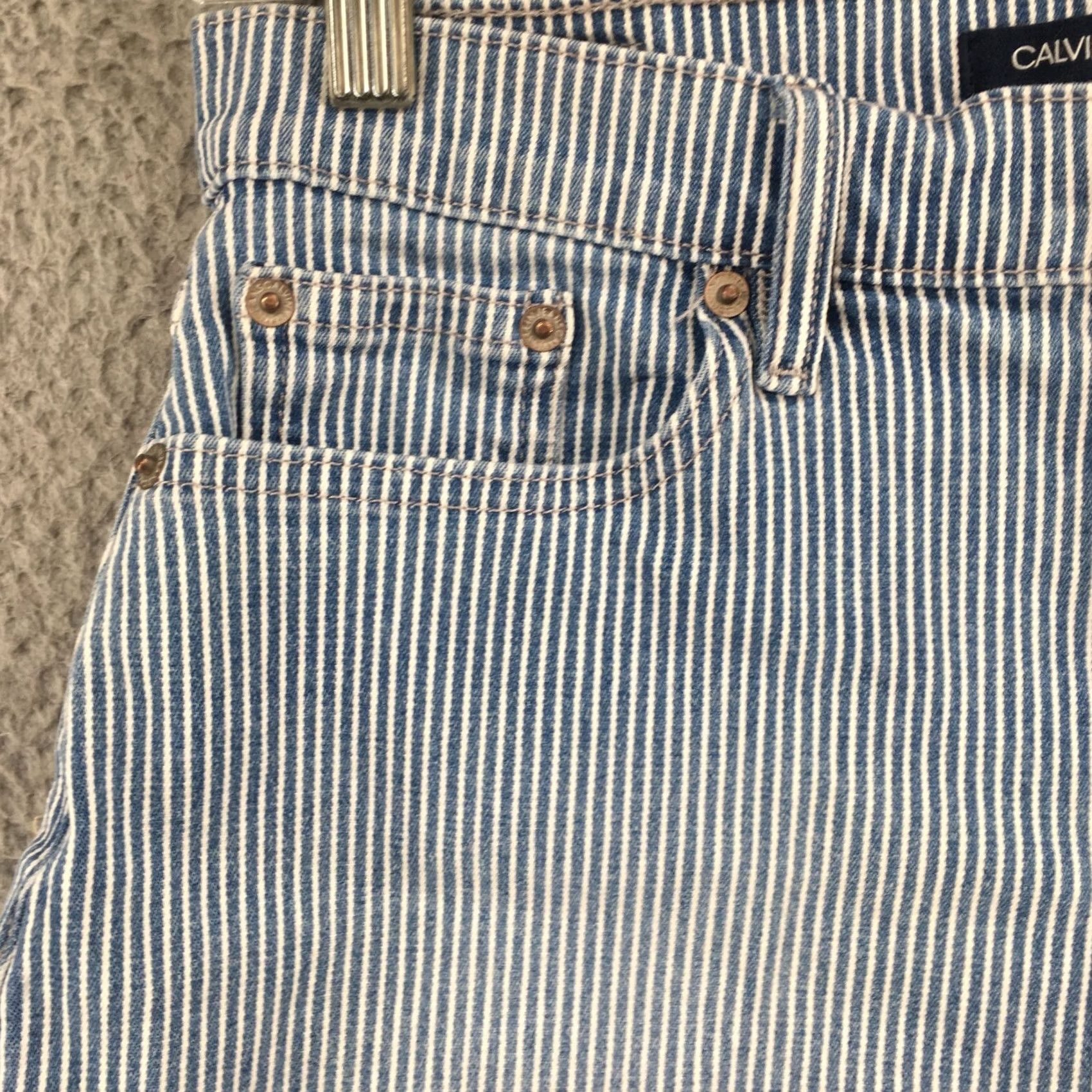 Calvin Klein Calvin Klein Bermuda Shorts Womens 4 Blue Denim Striped Cuffed Zip Shorts Bermuda Blue Denim CK Womens 4 (Actual 28X6) Size 27" / US 4 / IT 40 - 4 Thumbnail