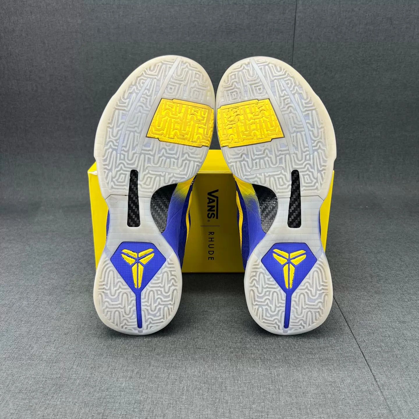Nike zk5 5-time Champion blue/yellow worn collar repair 45 Size US 12 / EU 45 - 8 Thumbnail