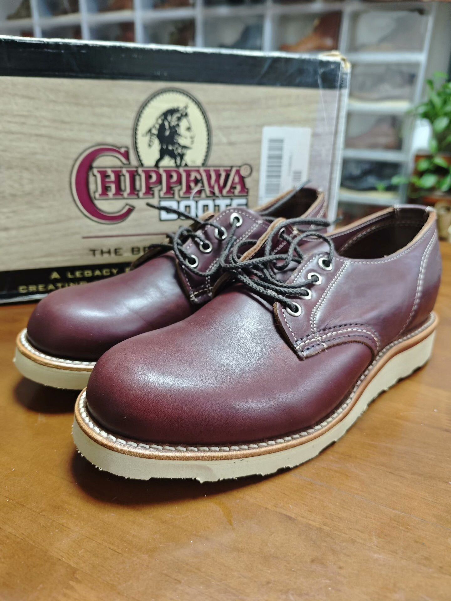 Chippewa Chippewa Round-Toe Low-Top Work Boots Size US 7.5 / EU 40-41 - 1 Thumbnail