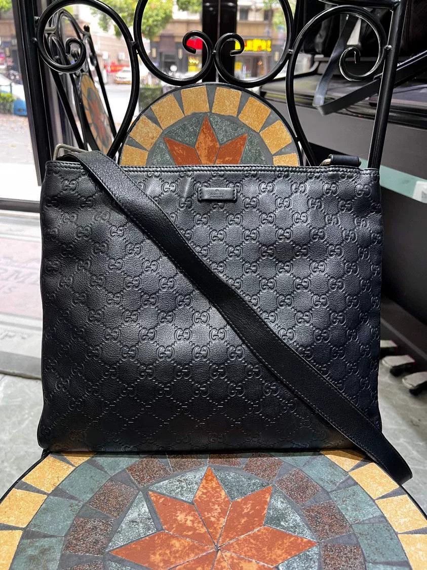 Gucci Gucci Double G Embossed Black Leather Messenger Size ONE SIZE - 1 Thumbnail