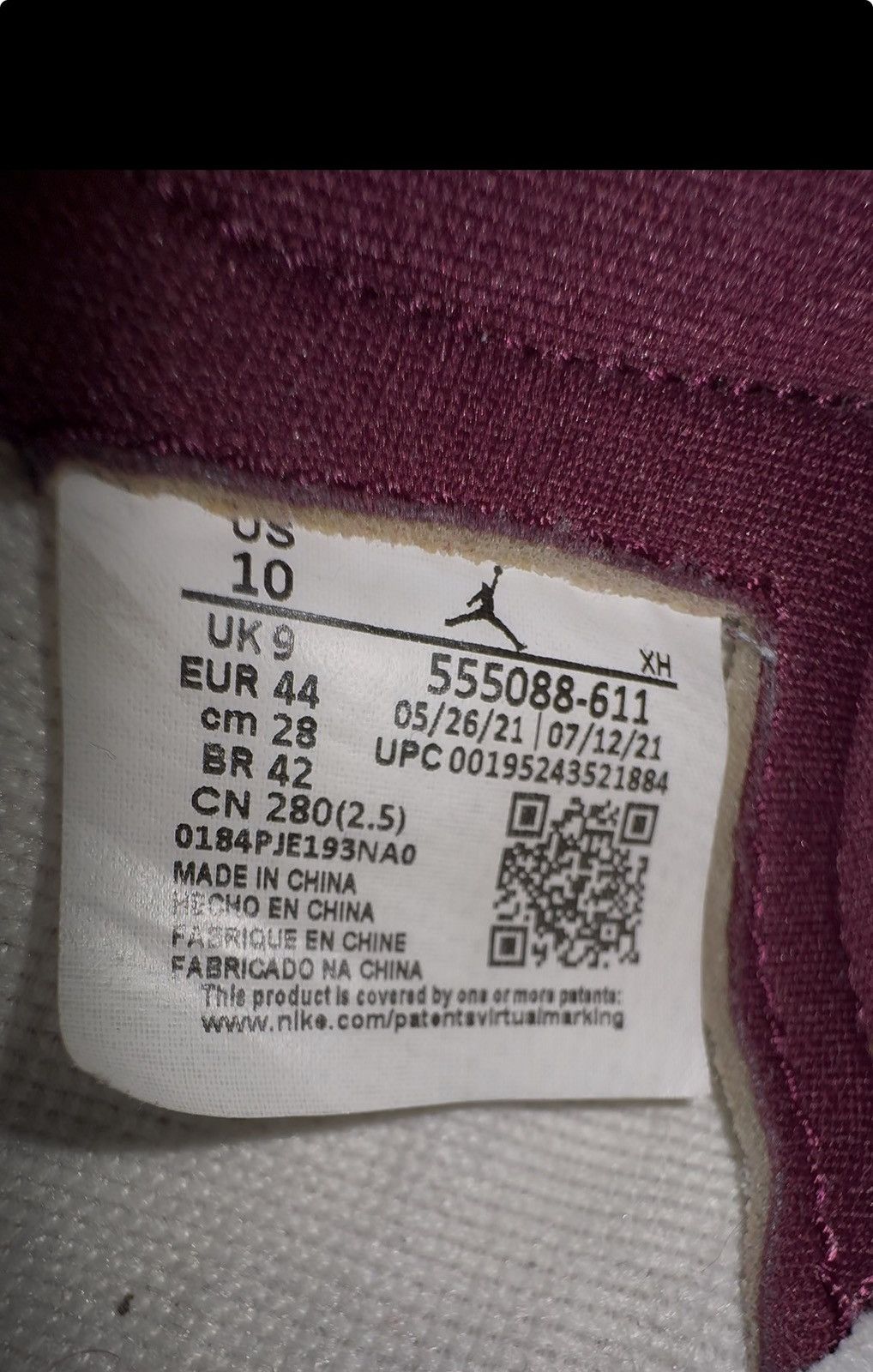 Jordan Brand Jordan 1 Retro High OG 'Bordeaux' Size US 10 / EU 43 - 6 Thumbnail