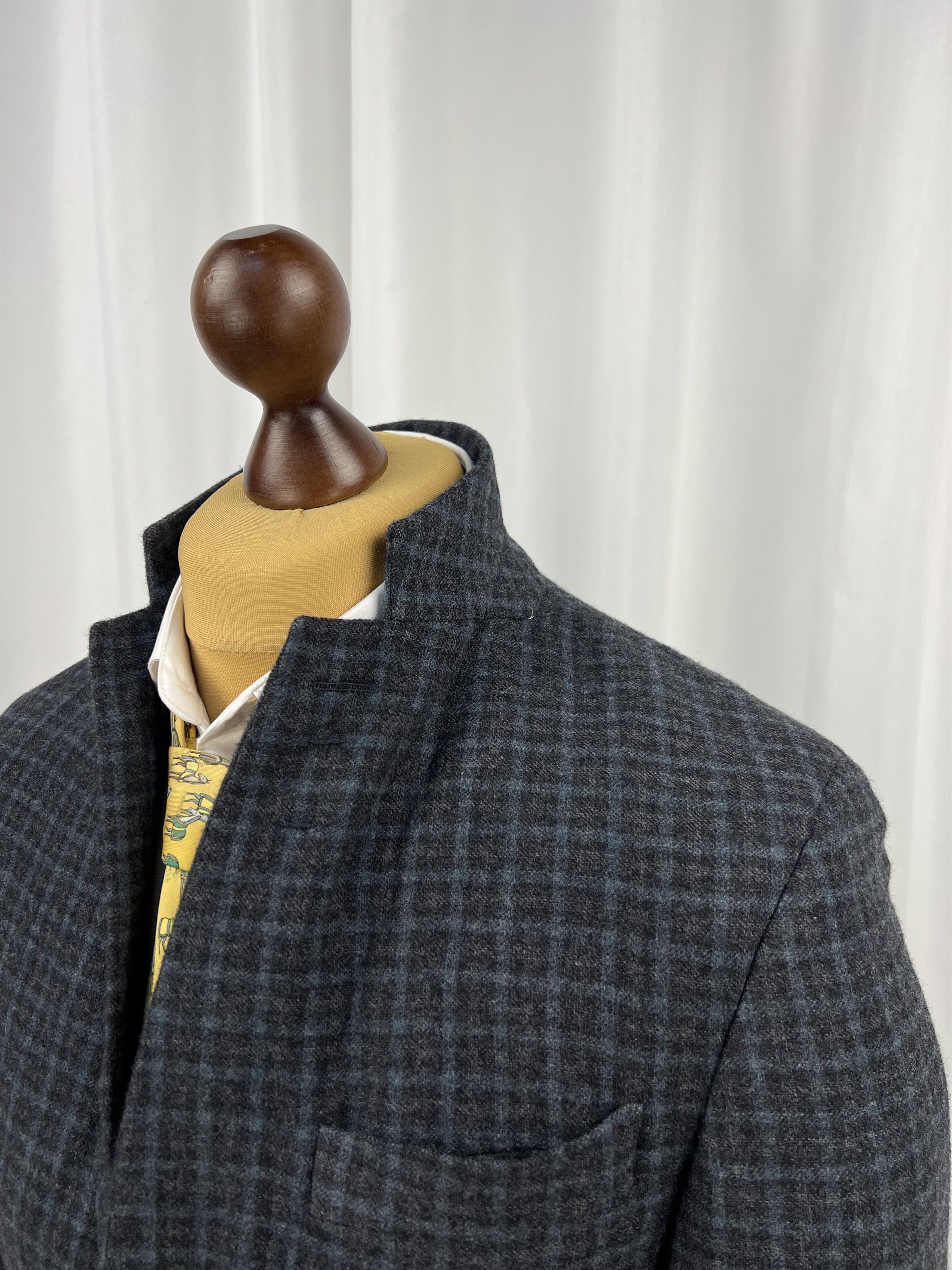Charles Tyrwhitt Soft Italian Wool\Cashmere Slim Check Sport Coat Size 38R - 5 Thumbnail