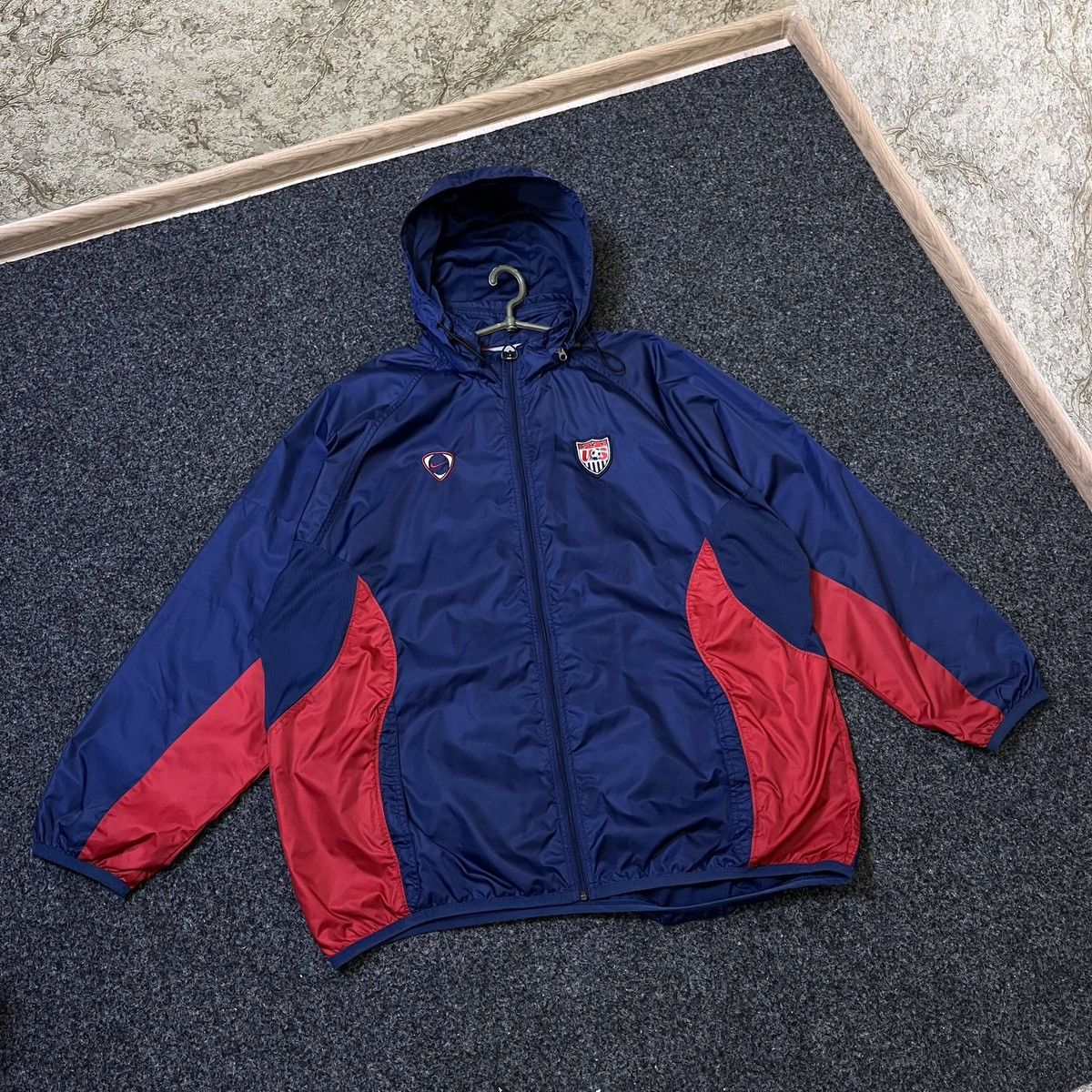Nike Nike Team USA Soccer Full Zip Windbreaker Jacket Size US XL / EU 56 / 4 - 1 Thumbnail