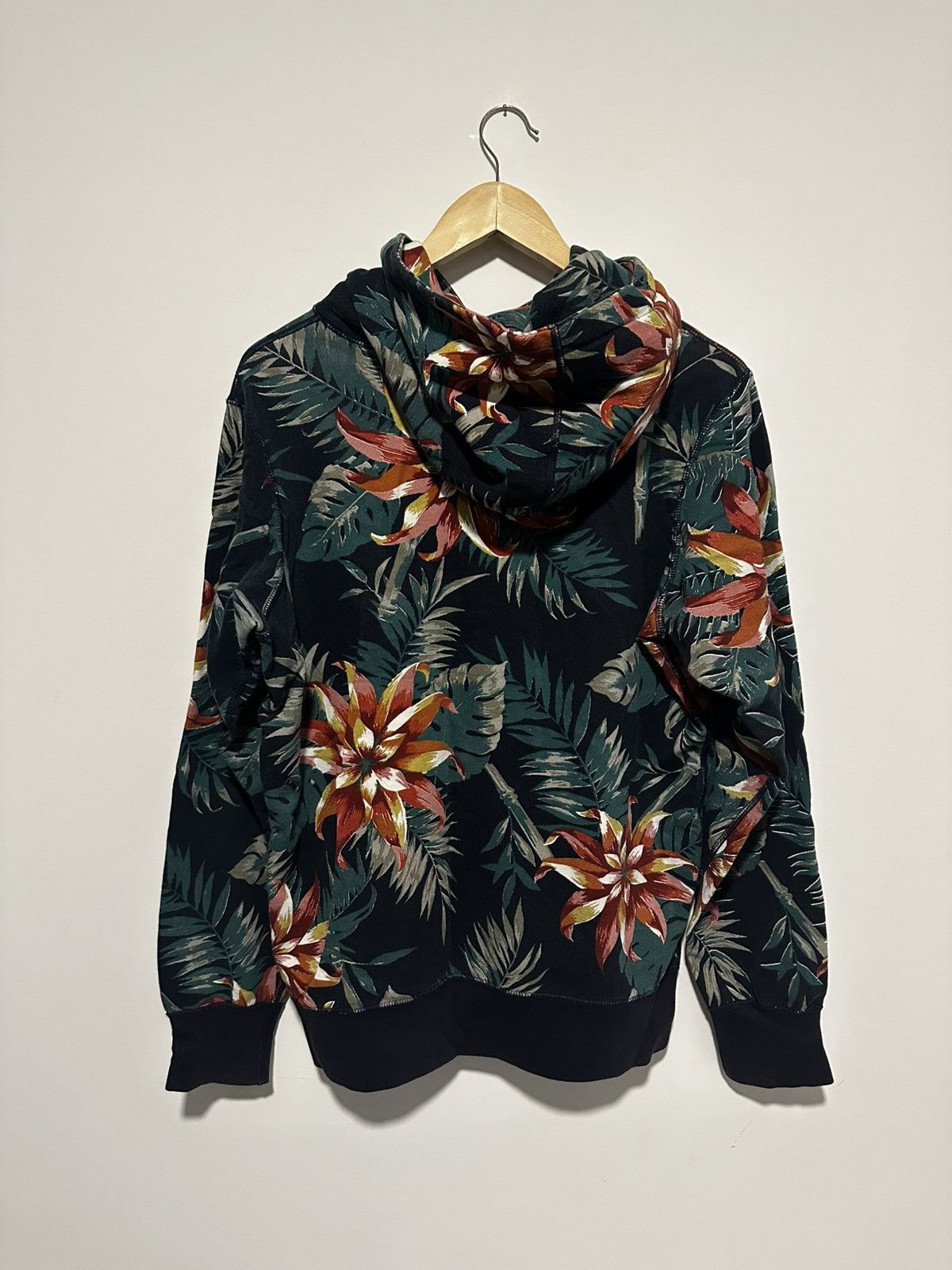 Supreme Supreme Floral Hoody size M Size US M / EU 48-50 / 2 - 2 Thumbnail