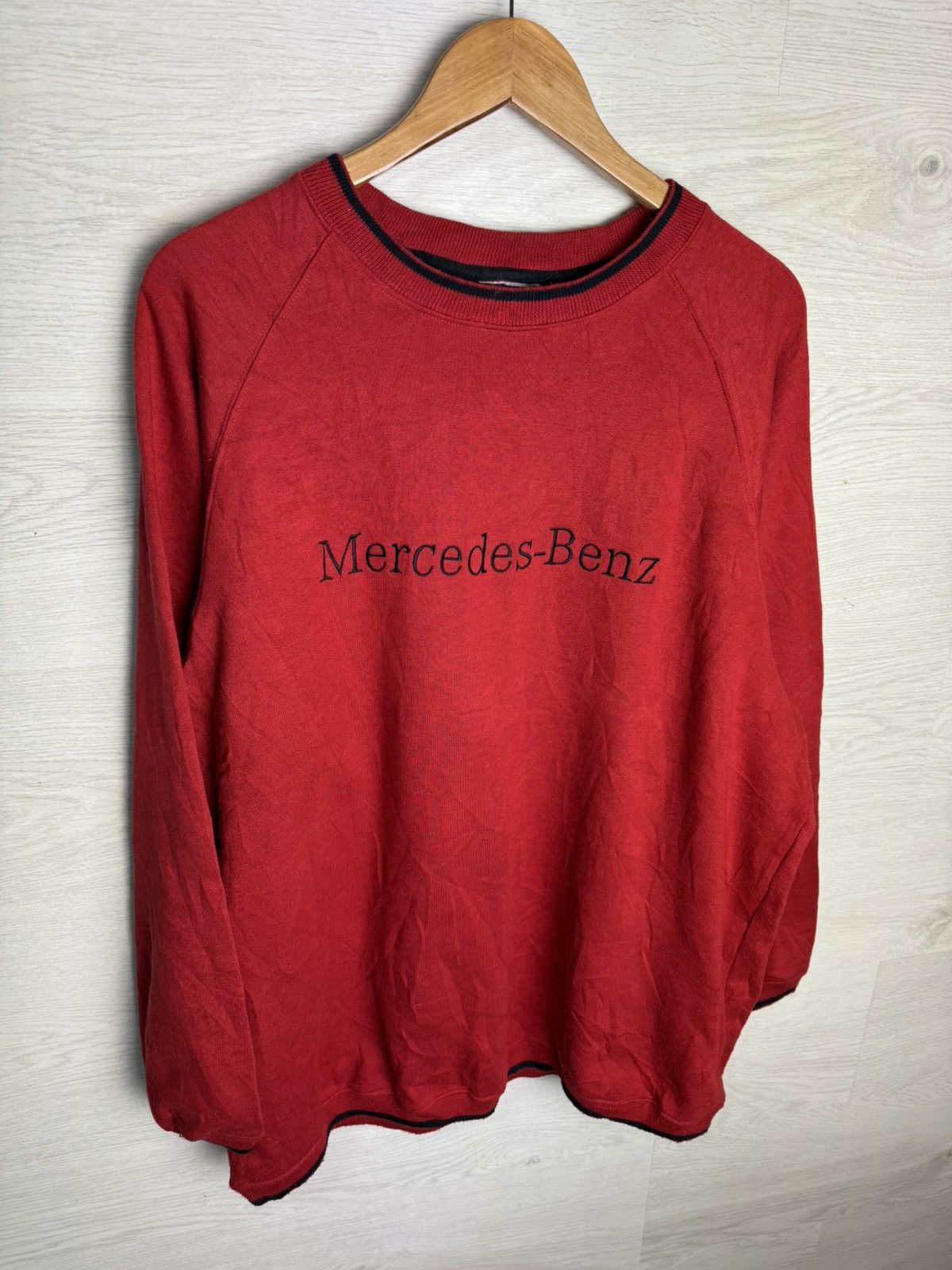 Vintage Mercedes-Benz Sweatshirt Classic Red Oversized Size US L / EU 52-54 / 3 - 3 Thumbnail
