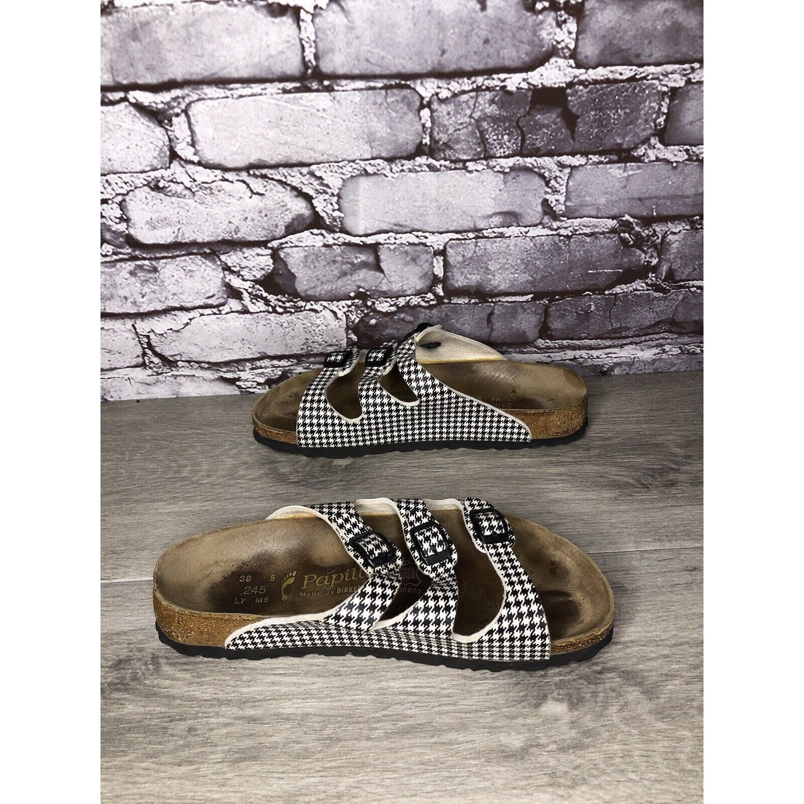 Birkenstock BIRKENSTOCK PAPILLIO Black White Leather Footbed Sandals Wom Size US 8 / IT 38 - 14 Thumbnail