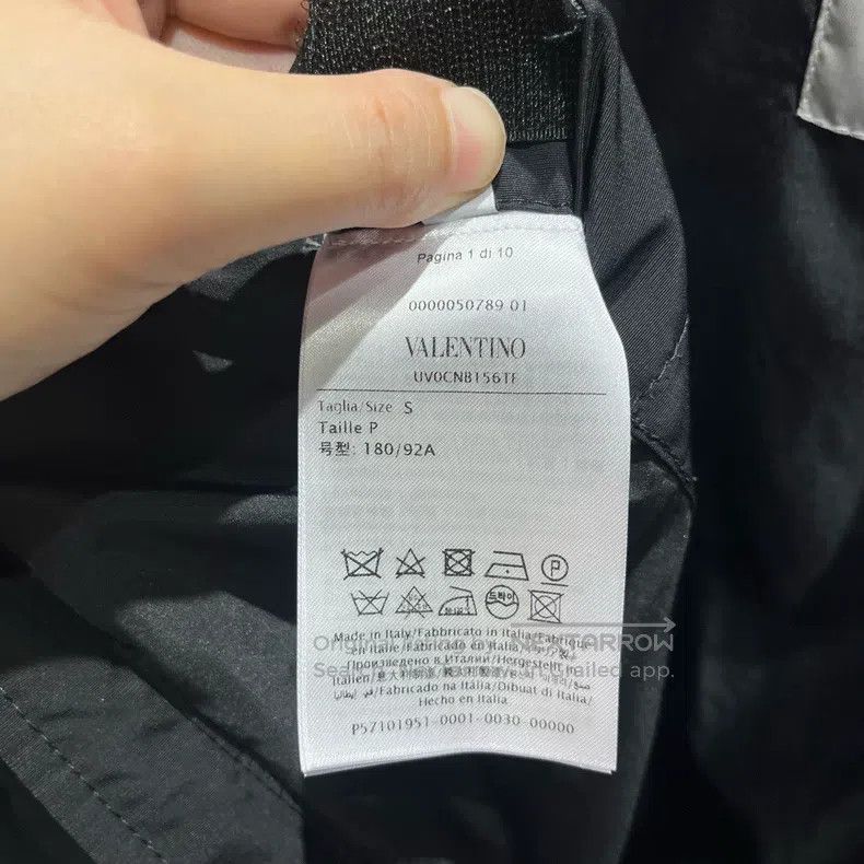 Valentino Valentino Black embossed hooded down jacket Size S / US 4 / IT 40 - 4 Thumbnail
