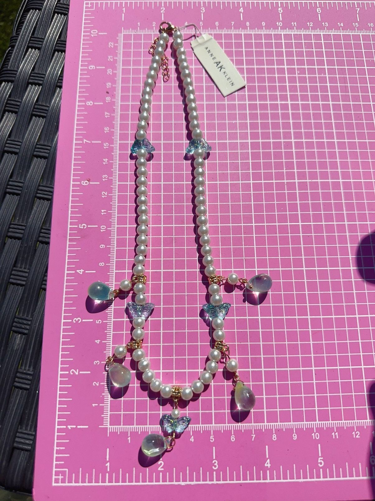Anne Klein Anne Klein white pearl necklace light blue crystal resin Size ONE SIZE - 7 Thumbnail