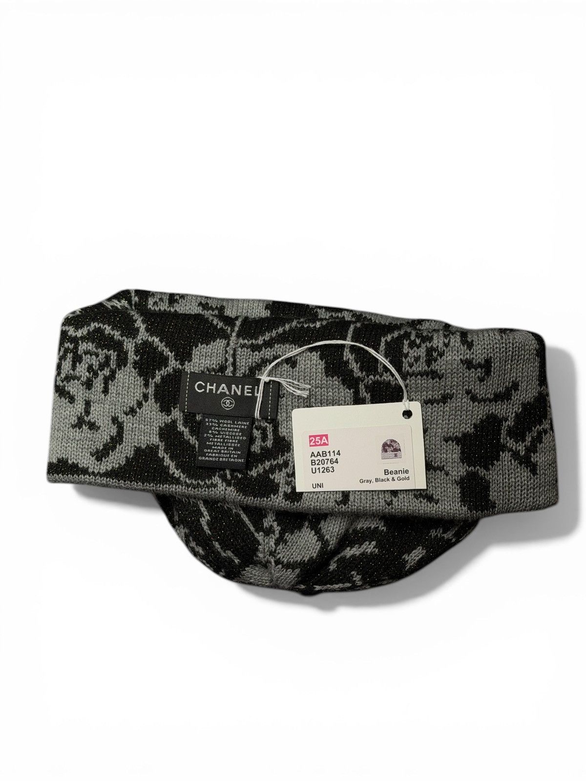 Chanel CHANEL CLOCHE 25A CAMELLIA REVERSIBLE BEANIE Size ONE SIZE - 3 Thumbnail