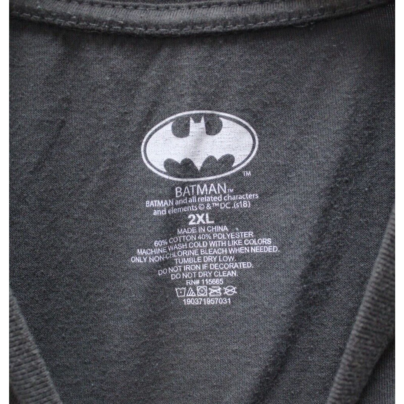 Other Long Sleeve XL T-Shirt with Black Batman Design 60% Cotton Size US XL / EU 56 / 4 - 5 Thumbnail