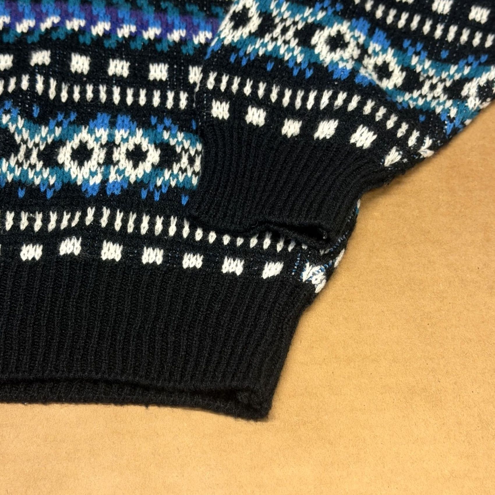 Asics Trend Basics Sweater Mens XL Black Blue Fair Isle Knit Crewneck Acrylic PULLOVER Heavyweight Multicolor Knitted Knit Size US XL / EU 56 / 4 - 3 Thumbnail