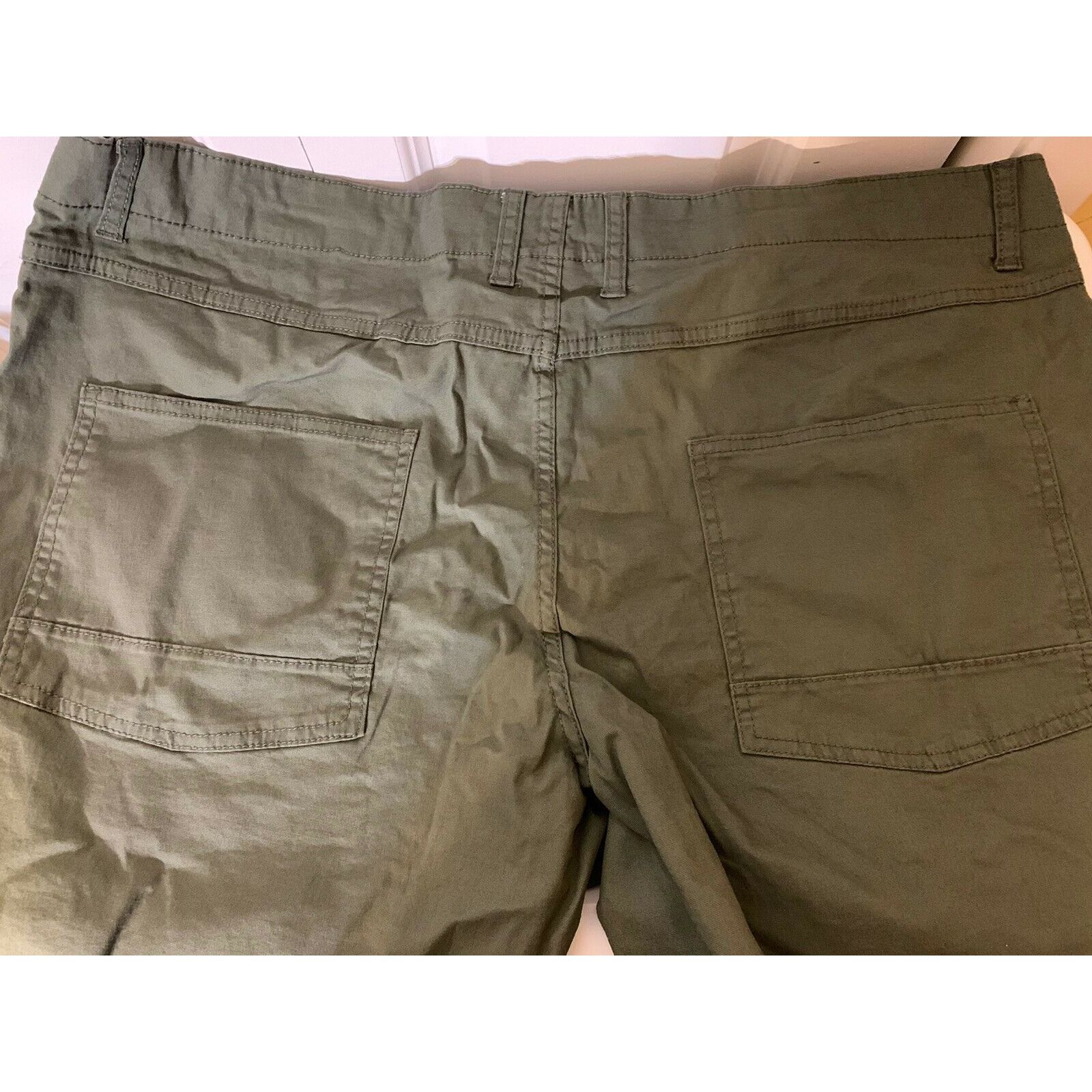 Other New No Boundaries Men's Sz 44 Green Stretch Flat Front Short Size US 44 / EU 60 - 6 Thumbnail