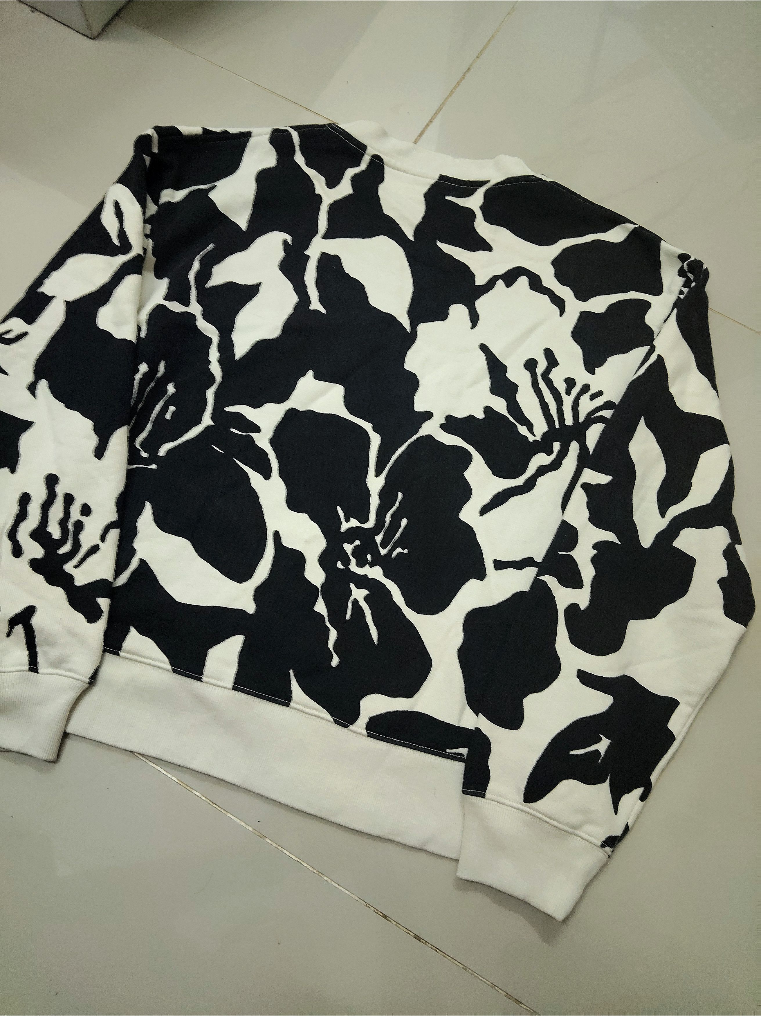 Dries Van Noten Dries Van Noten Lily Sweatshirt floral Size US S / EU 44-46 / 1 - 2 Thumbnail