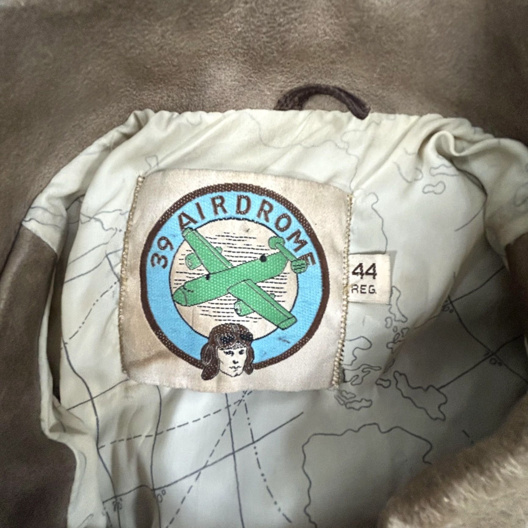 Vintage VINTAGE 39 AIRDROME A-2 Bomber Jacket Mens 44 Regular Brown Leather Flight USAF Patches 70s Size US S / EU 44-46 / 1 - 5 Thumbnail
