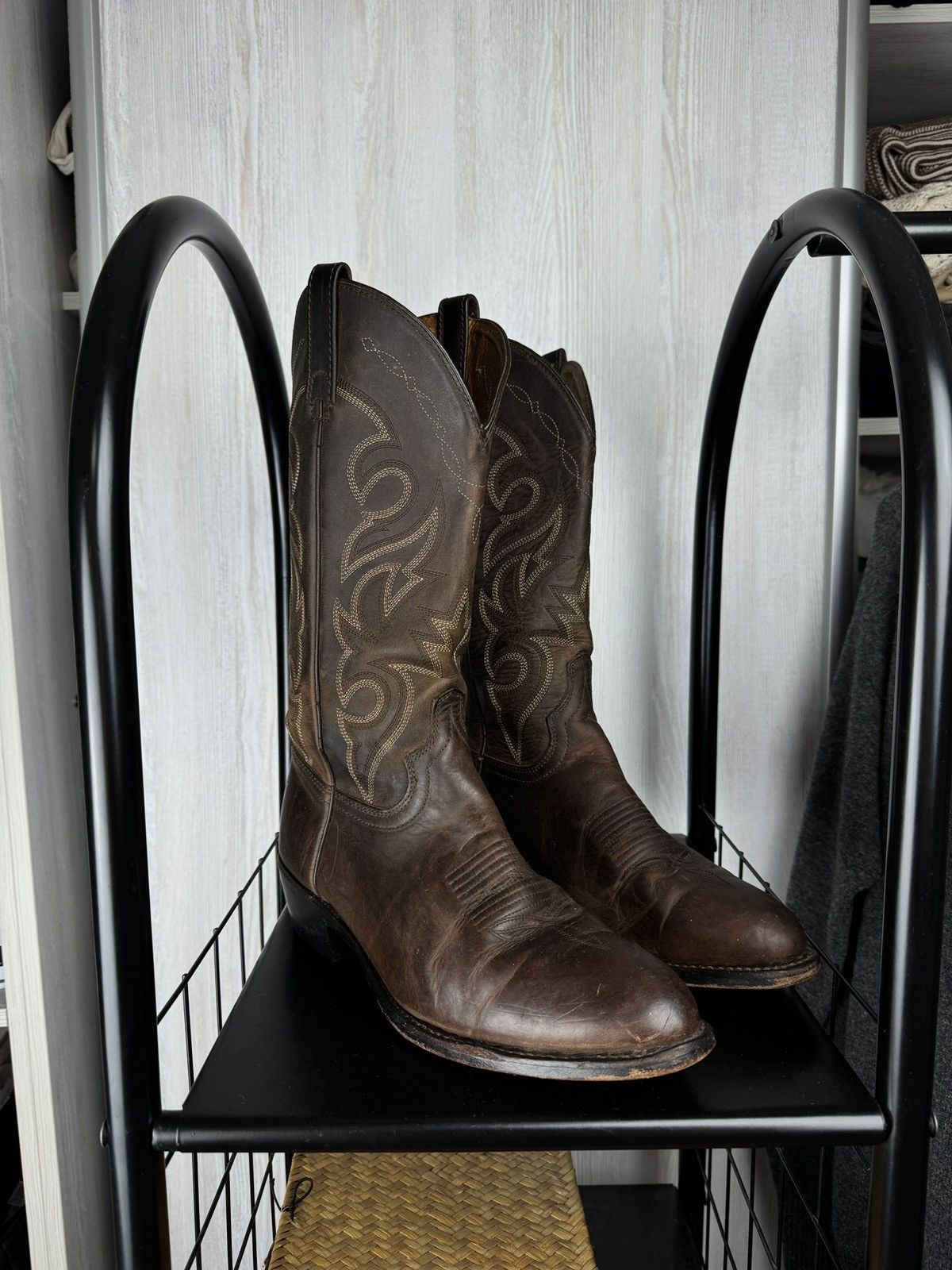 Dan Post Dan Post Vintage Men’s Brown Used Cowboy Western Boots 9EW Size US 9 / EU 42 - 4 Thumbnail