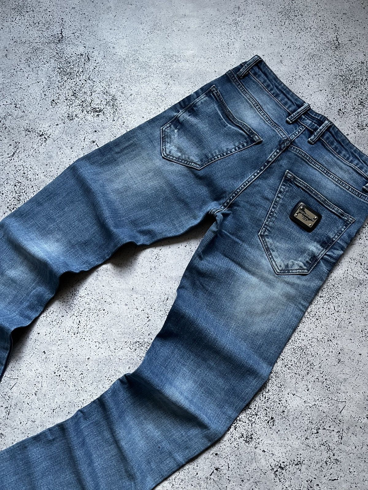 Dolce & Gabbana Vintage Dolce & Gabbana Metal Logo Denim Jeans Slim Fit Y2K Size US 32 / EU 48 - 2 Thumbnail