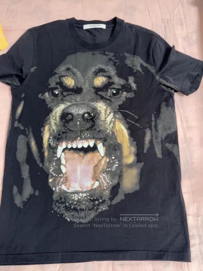Givenchy Givenchy short sleeves Size US S / EU 44-46 / 1 - 2 Thumbnail
