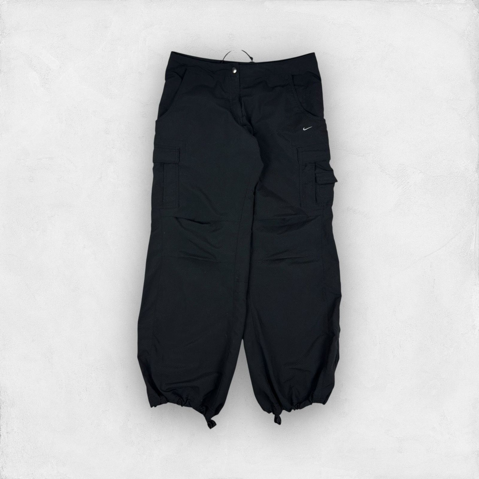 Japanese Brand × Nike Nike Fit Dry Women Mesh Lined Ankle Tie Pocket Cargo Pant 12 Size 34" / US 12 / IT 48 - 1 Thumbnail