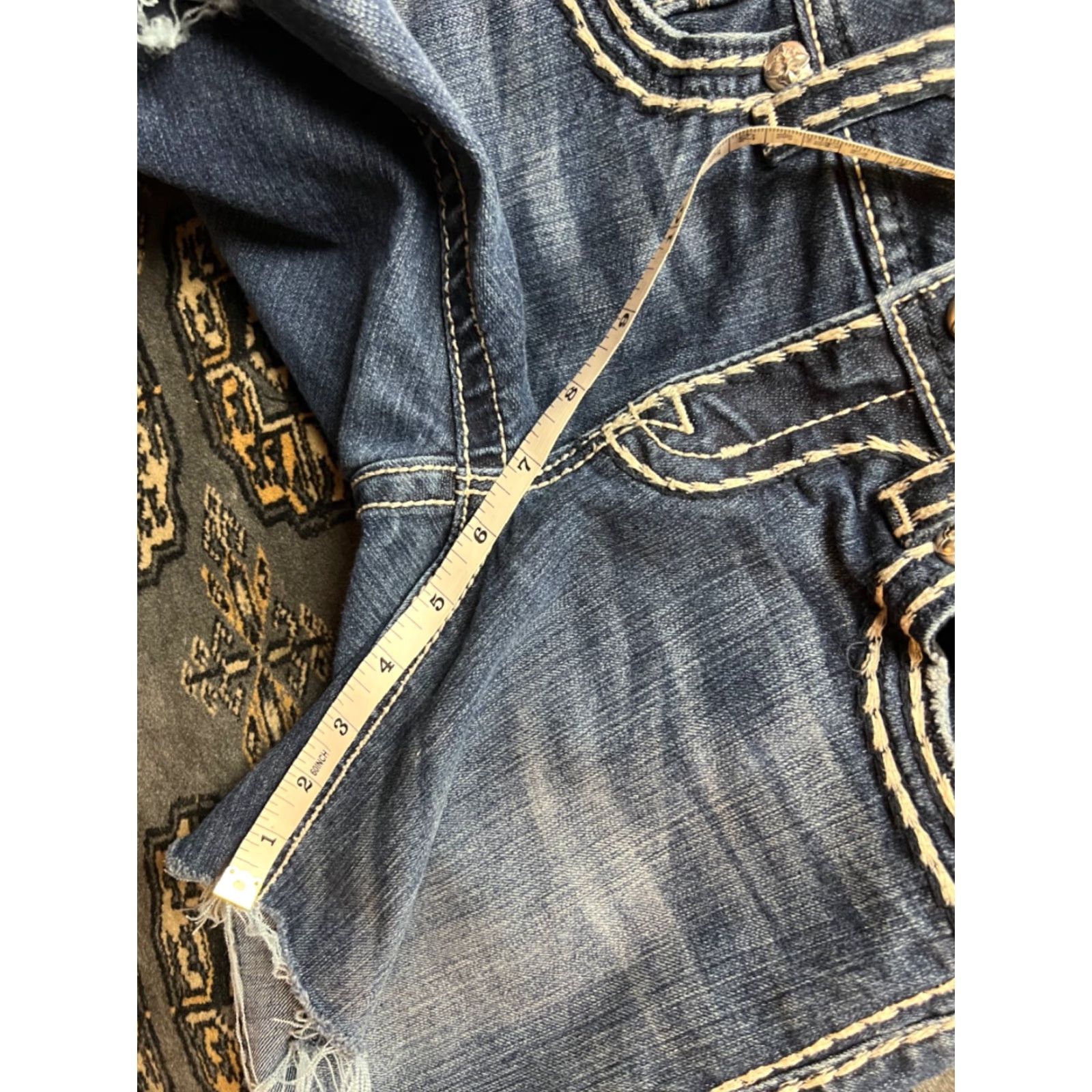 Miss Me Miss Me Cut-Off Jean Shorts Size 26 Embroidered Embellished Blue Womens Regular Cotton Blend Size 26" / US 2 / IT 38 - 6 Thumbnail