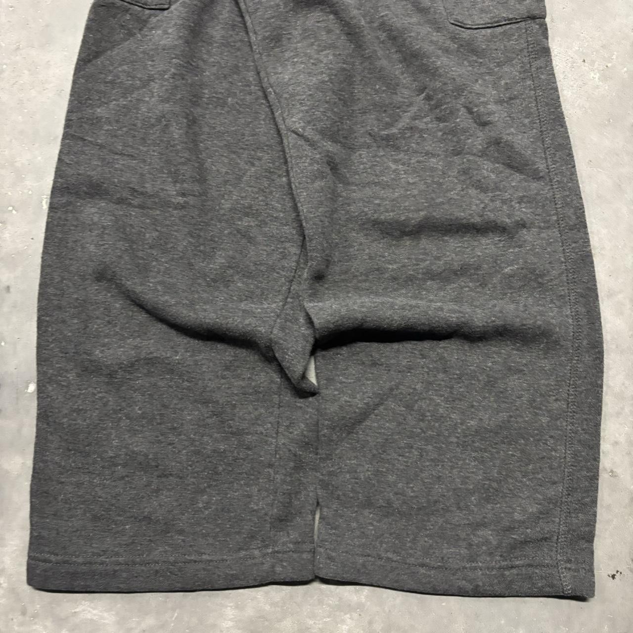 Japanese Brand × Vintage Crazy Vintage Y2K/2000s Grey Skater Cargo Essential Sweatpants! Size US 28 / EU 44 - 6 Thumbnail