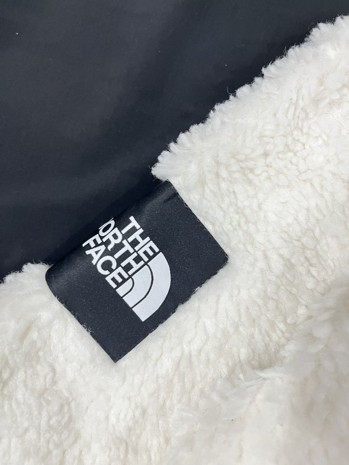 The North Face × Vintage The North Face Fleece White Enbroidery Logo Size S Size US S / EU 44-46 / 1 - 6 Thumbnail