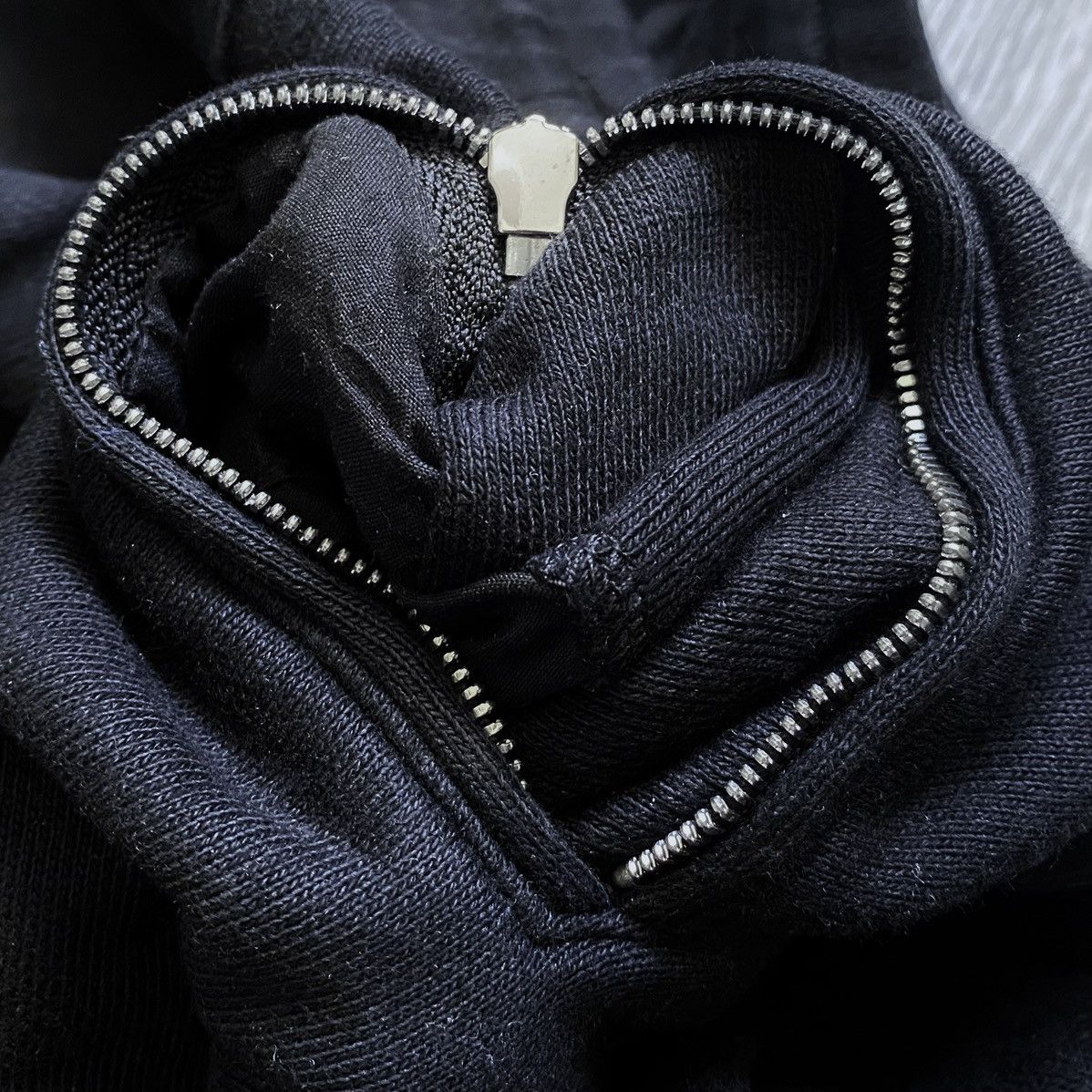 Alexander McQueen Alexander McQueen Skull Embroidered Logo Joggers Sweatpants Size US 36 / EU 52 - 21 Thumbnail