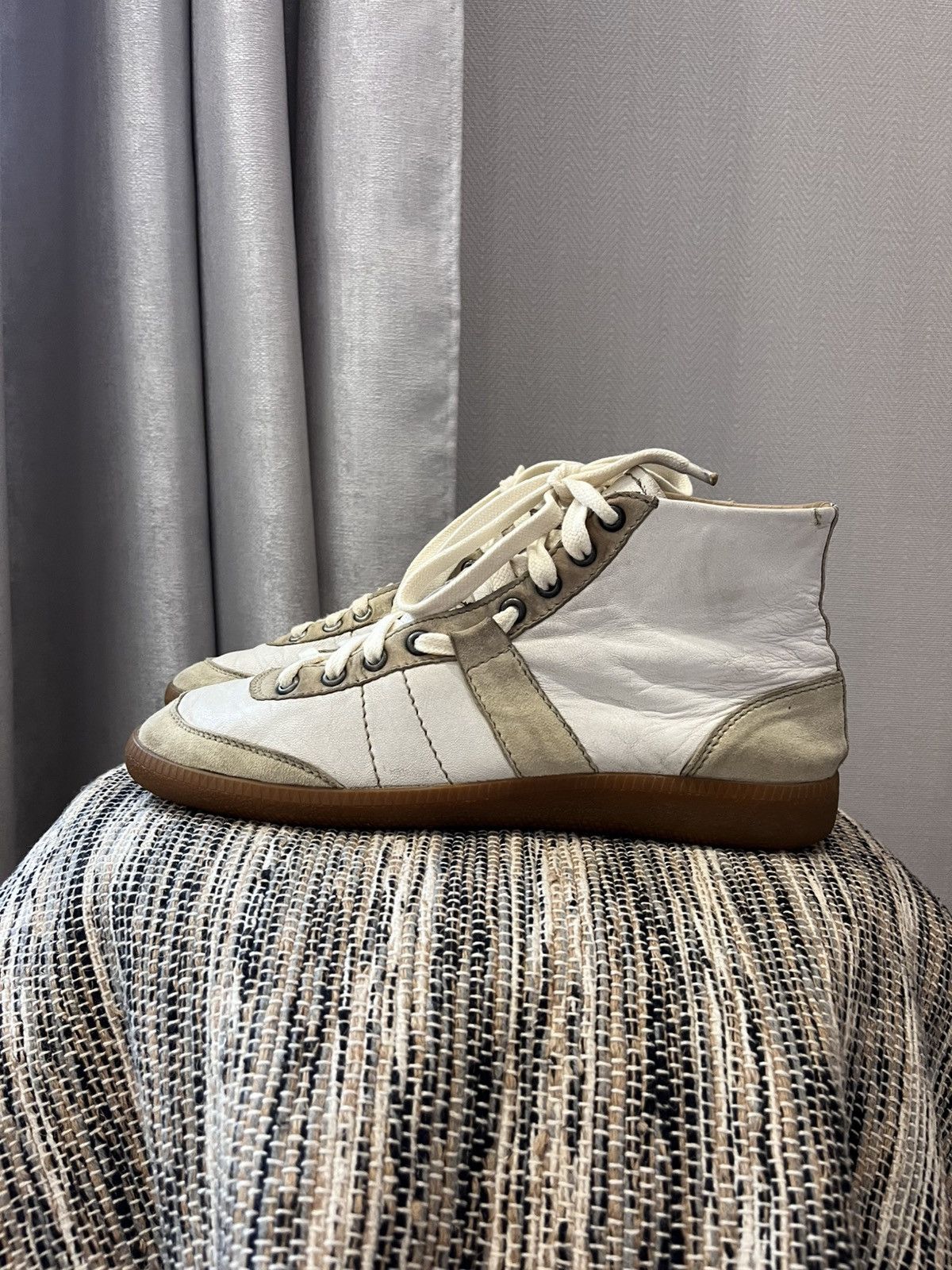 Vintage Vintage Clozed Leather Sneakers white BW Sport style hype Size US 10 / IT 40 - 1 Thumbnail
