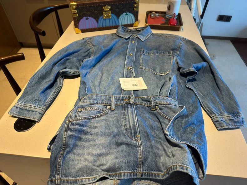 Alexander Wang Alexander Wang Denim Long Sleeve Shirt Size S / US 4 / IT 40 - 1 Thumbnail
