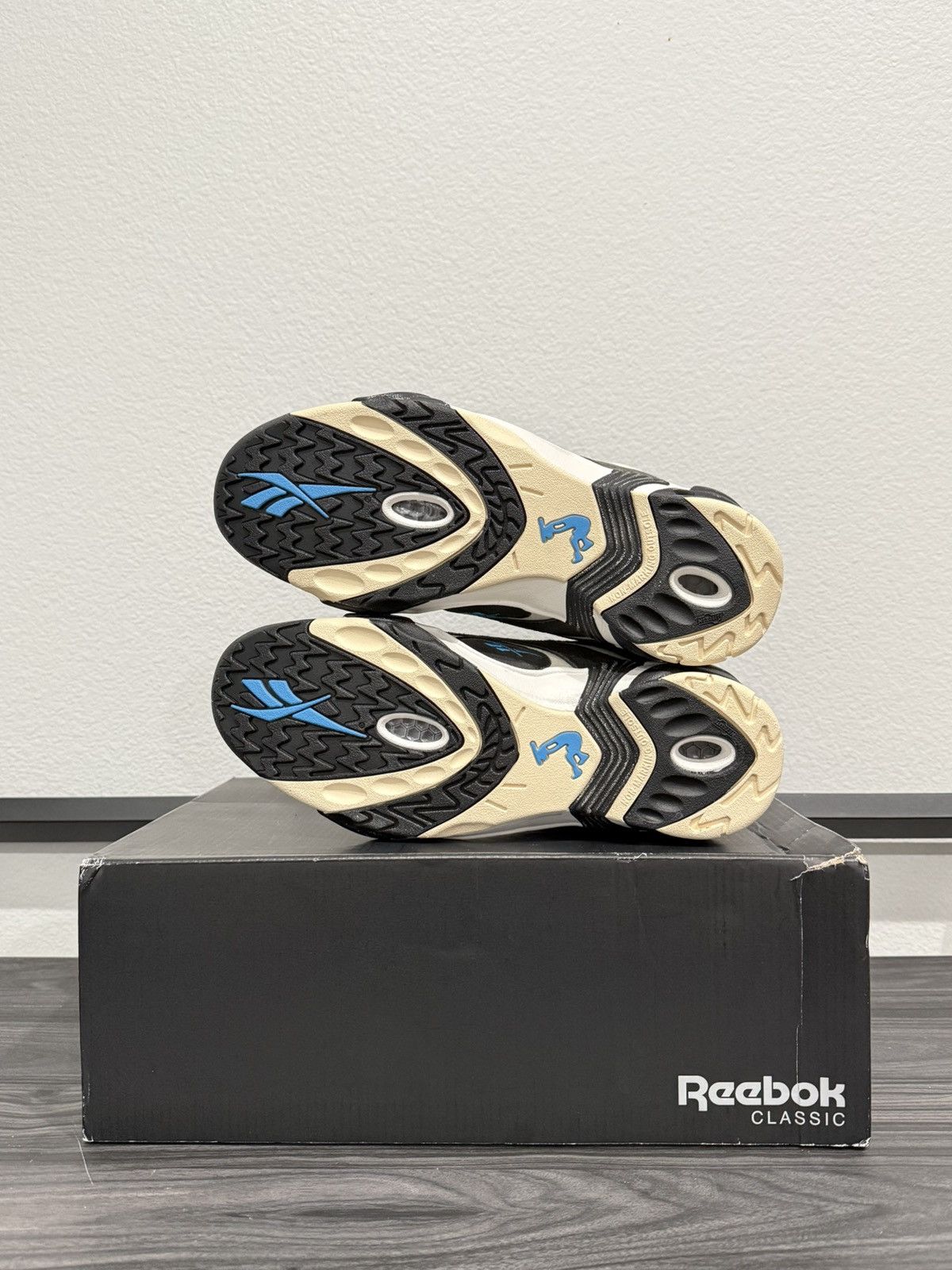 Reebok OG Reebok Shaqnosis Retro 2025 Size US 10 / EU 43 - 4 Thumbnail