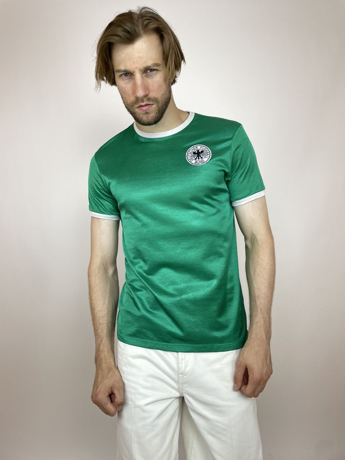 Vintage DEUTSCHER FUSSBALL BUND Tshirt retro Weltmeister Mens size L Size US L / EU 52-54 / 3 - 4 Thumbnail