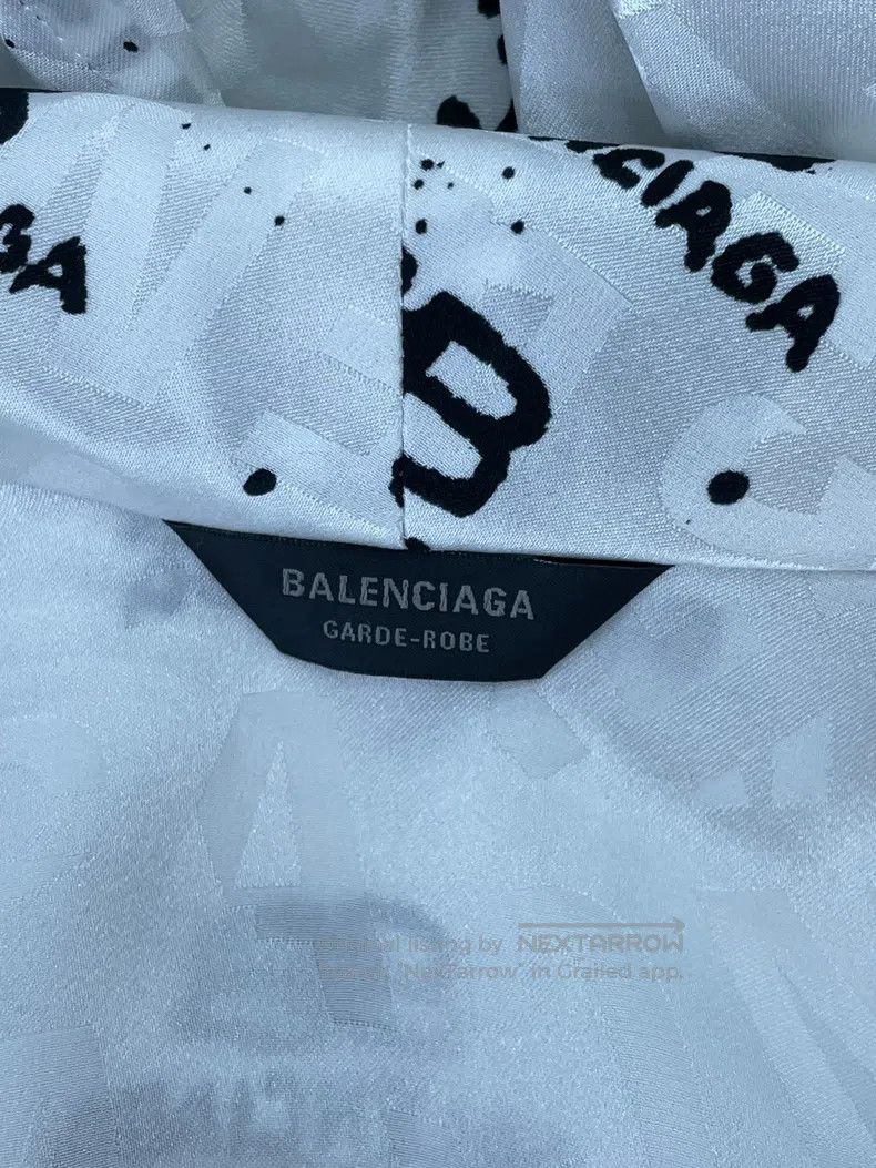 Balenciaga Balenciaga Black and White Full Logo Silk Tie Waist Long S Size XXS / US 00 / IT 34 - 4 Thumbnail