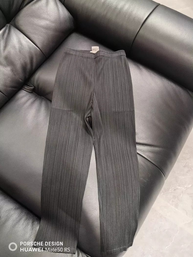 Issey Miyake Issey Miyake size:1 Black pleated pants Size 42" / US 20 - 1 Thumbnail