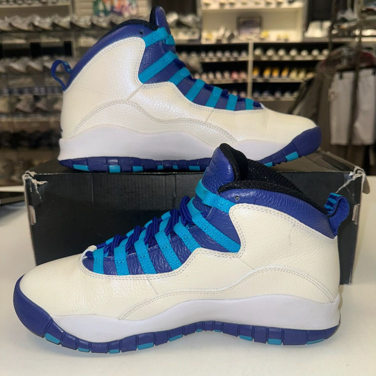 Jordan Brand × Nike Size 8 - Air Jordan 10 Retro Charlotte Hornets Size US 8 / EU 41 - 2 Thumbnail