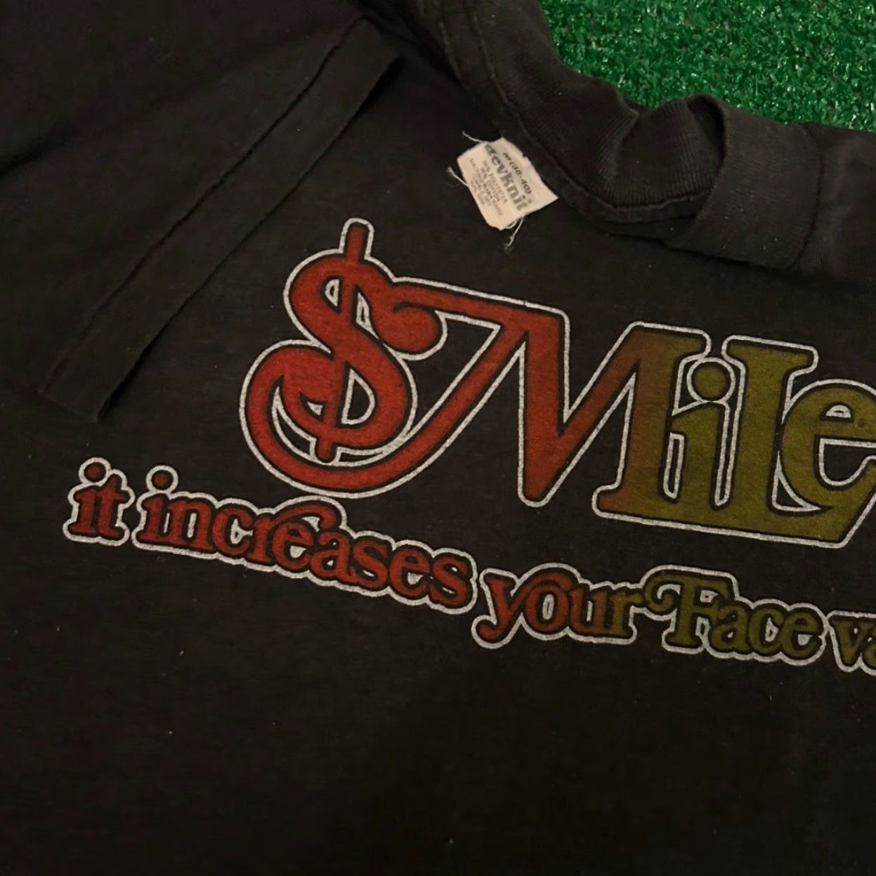 Vintage VINTAGE 80s Smile It Increases Your Face Value Humor Quote VTG Shirt Mens M USA Shirt Mens M Black 80s USA 90s Hip Hop Classic Size US M / EU 48-50 / 2 - 3 Thumbnail
