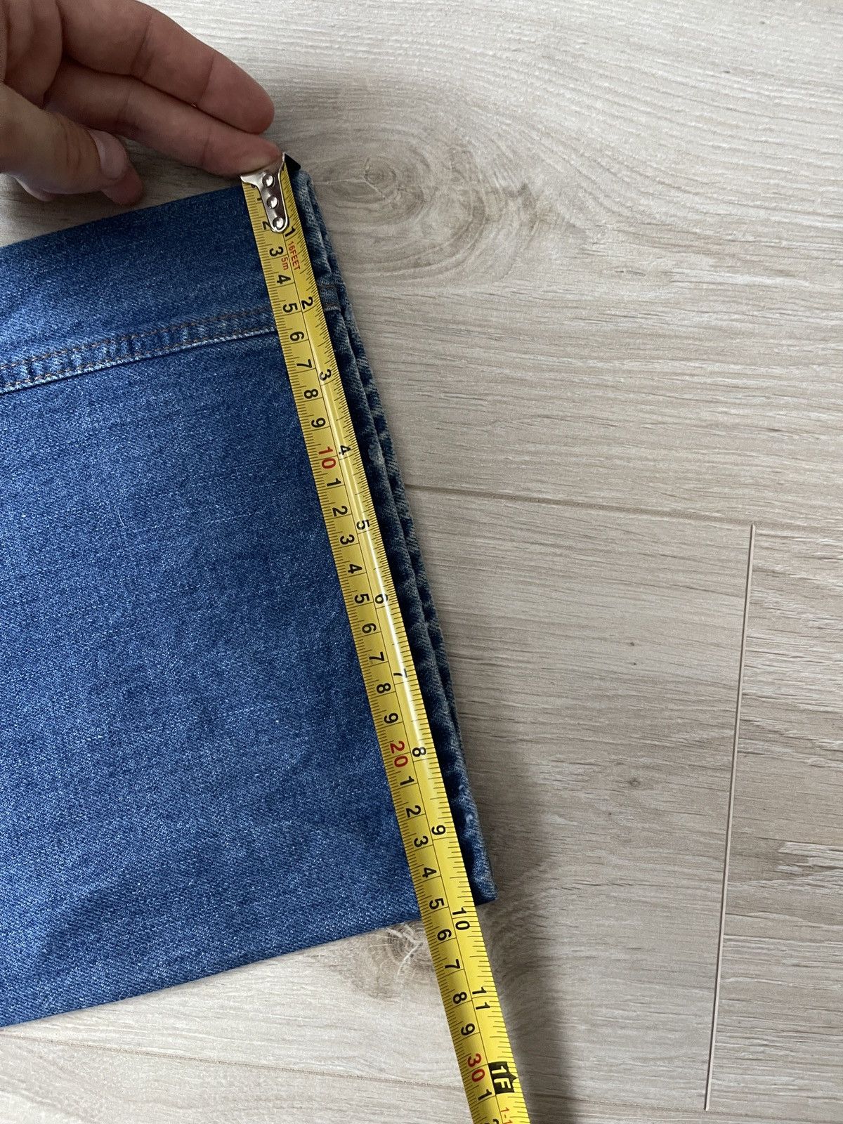 Hugo Boss Vintage hugo boss mens jeans rare denim 36/36 Size US 36 / EU 52 - 12 Thumbnail