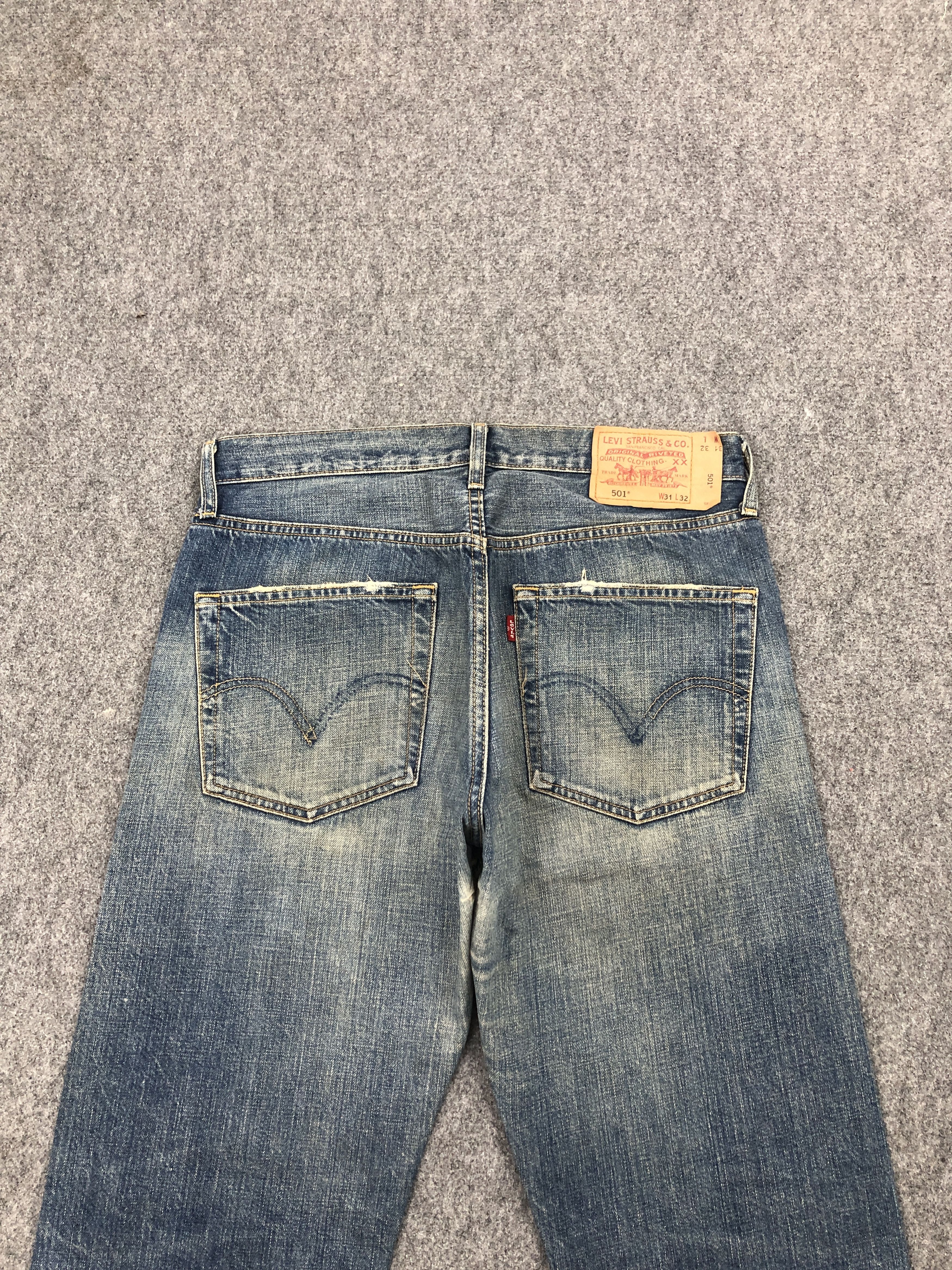 Levi's × Vintage Distressed Vintage Levis 501 Stone Washed Jeans Size US 32 / EU 48 - 4 Thumbnail