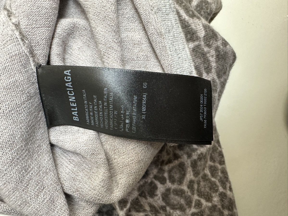 Balenciaga Balenciaga leopard top RARE size XL Size US XL / EU 56 / 4 - 5 Thumbnail