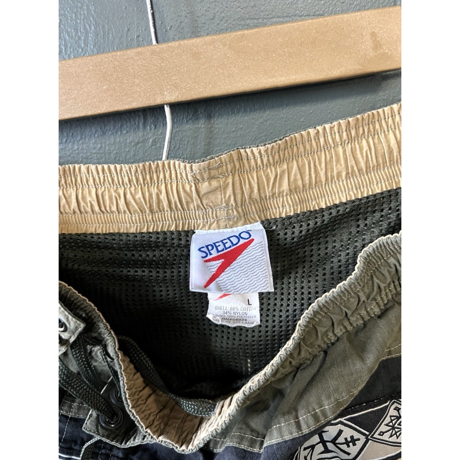 Speedo Y2K Speedo Mens Green Lined Swim Trunks Size Large User: Y2K Speedo Mens Green Lined Swim Trunks Size Large Size US 33 - 3 Thumbnail