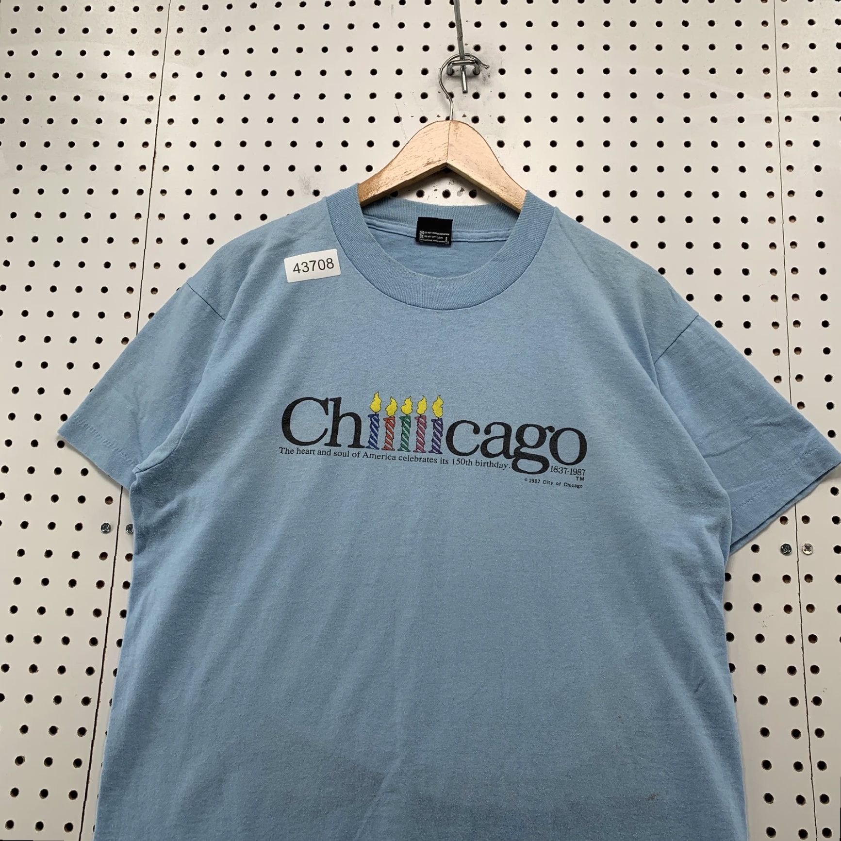 Vintage VINTAGE Chicago Shirt Mens Large Blue Single Stitch 150th Birthday Candles 1987 80s Theme Shirt Size US L / EU 52-54 / 3 - 2 Thumbnail