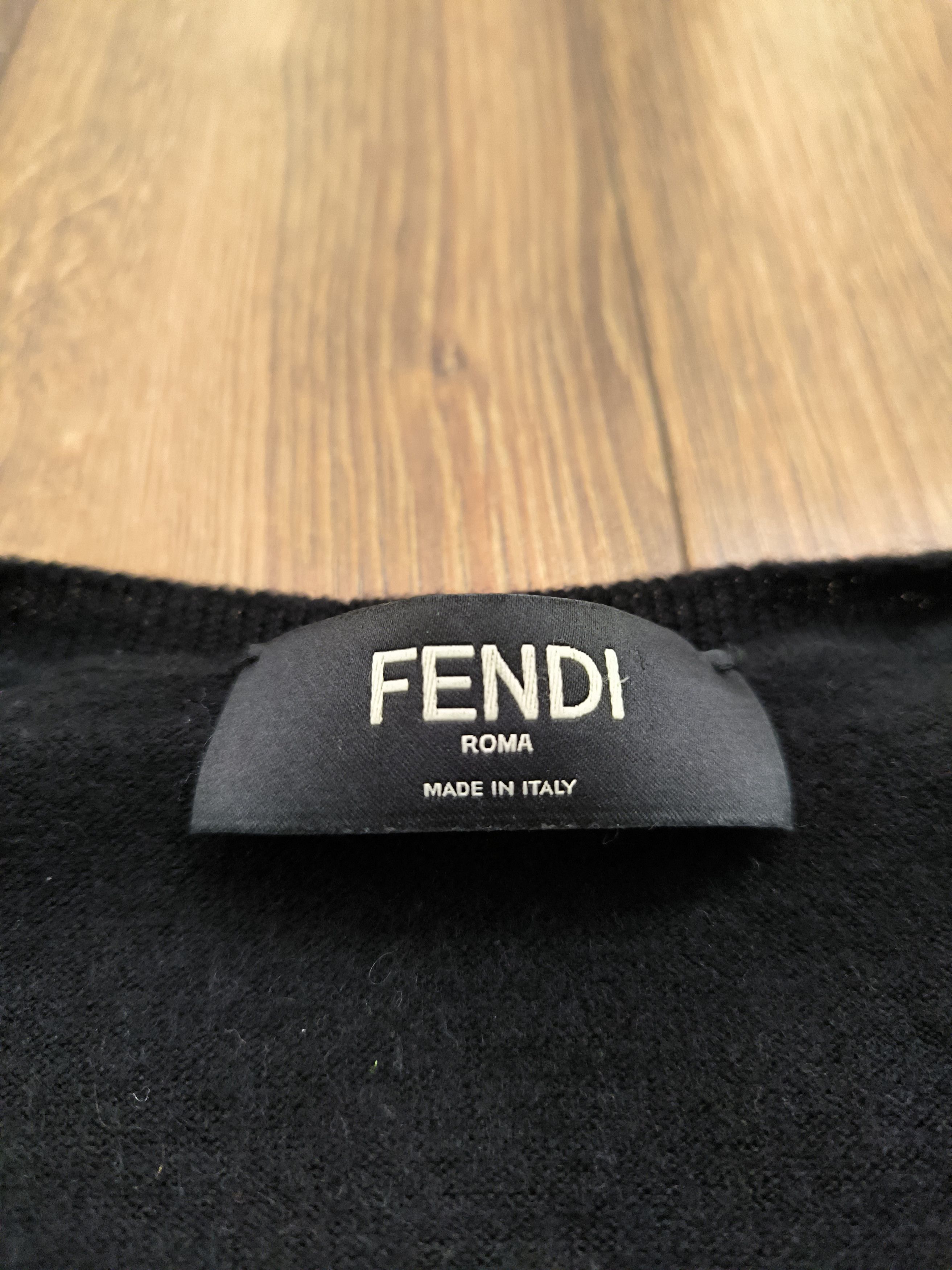 Fendi Fendi Wool Pull, size 48 IT, very good condition Size US M / EU 48-50 / 2 - 5 Thumbnail