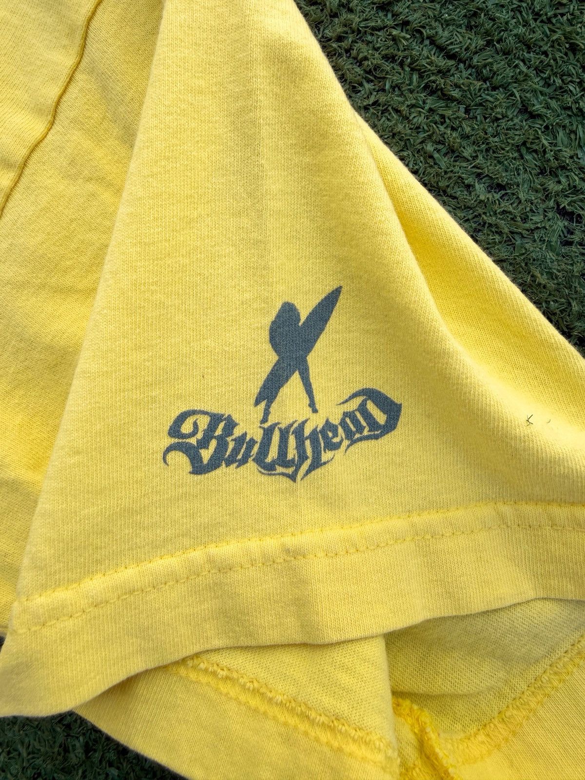 Bullhead Denim Co. Vintage Y2K Bullhead Surf T-Shirt Men’s XL Yellow Cropped Size US XL / EU 56 / 4 - 5 Thumbnail