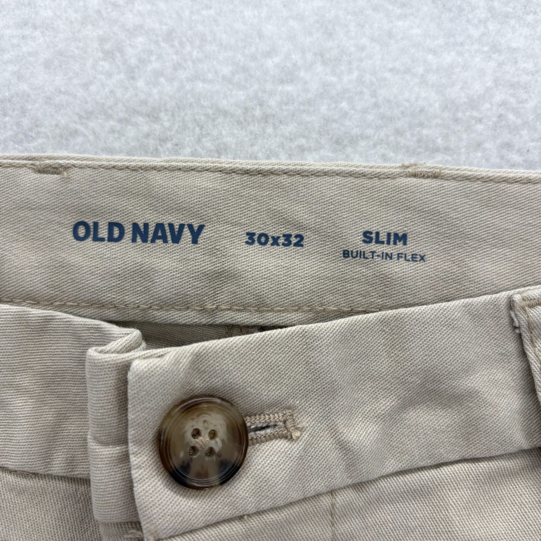 Old Navy Old Navy Pants Mens 30x32 Khaki Slim Built-In Flex Chino Casual Preppy Size US 30 / EU 46 - 4 Thumbnail