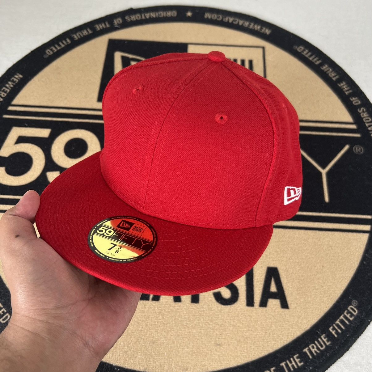 New Era 59Fifty Fitted Cap Plain Red Size ONE SIZE - 1 Thumbnail