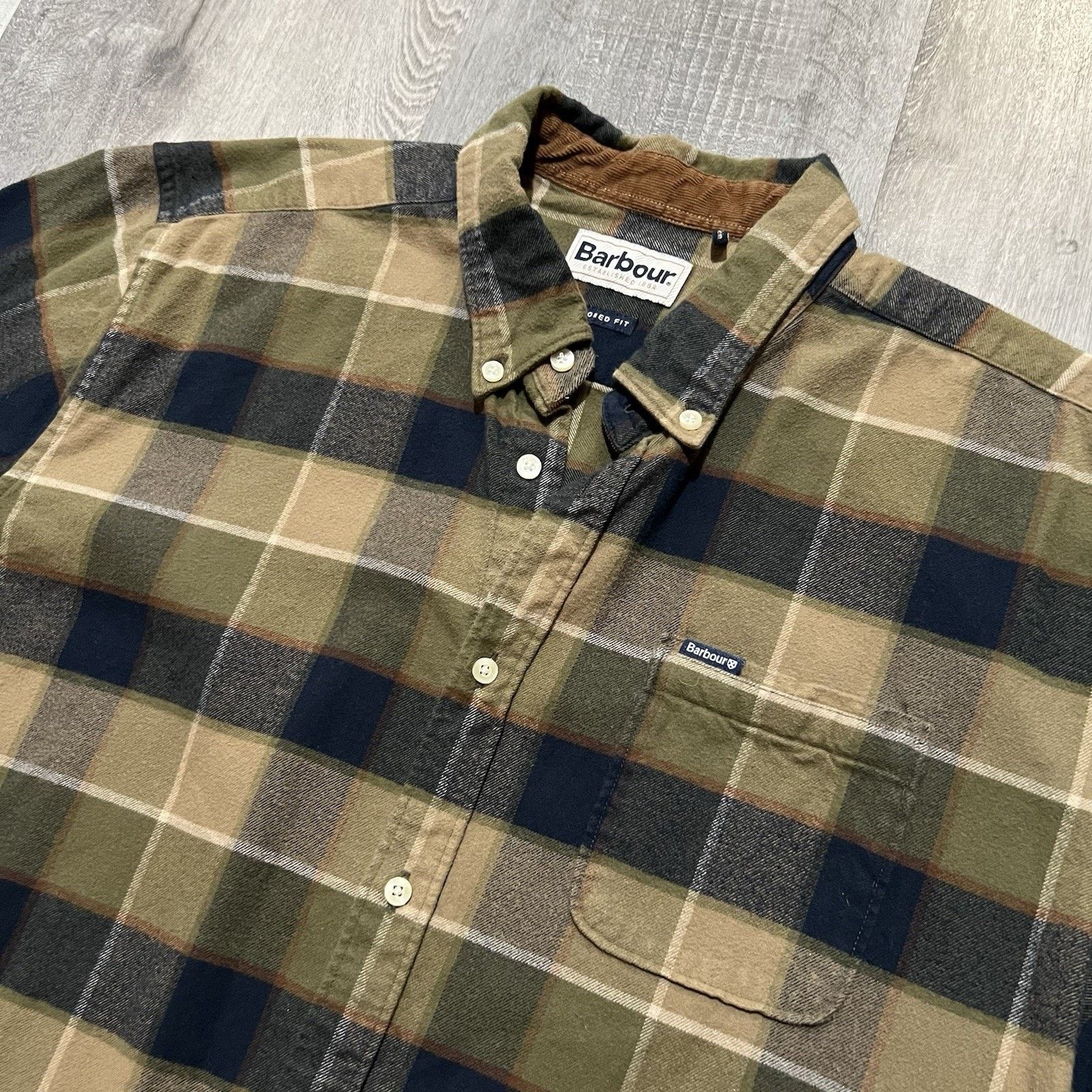 Barbour Barbour Flannel Tailored Shadow Tartan Plaid Button Shirt L Size US L / EU 52-54 / 3 - 2 Thumbnail