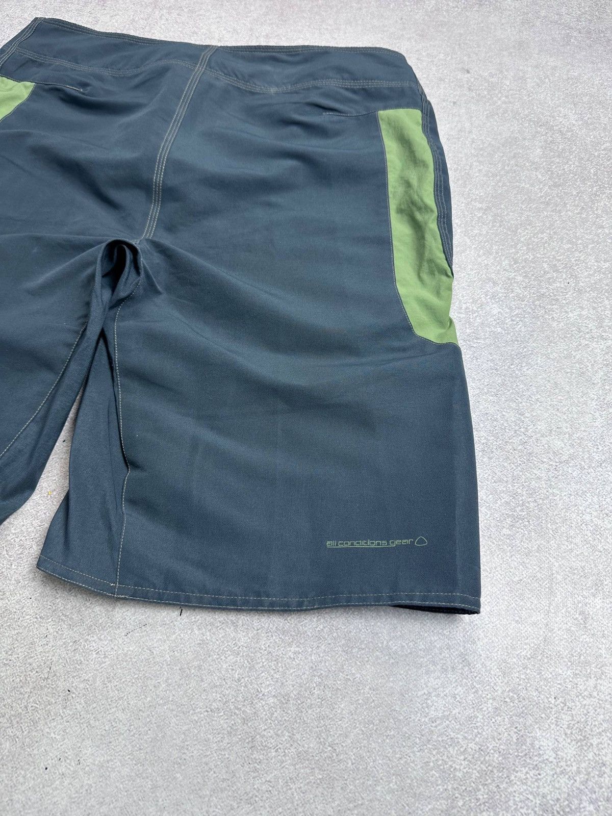 Nike Vintage Nike ACG Gorp Tactical Shorts Y2K 34 Size US 34 / EU 50 - 5 Thumbnail