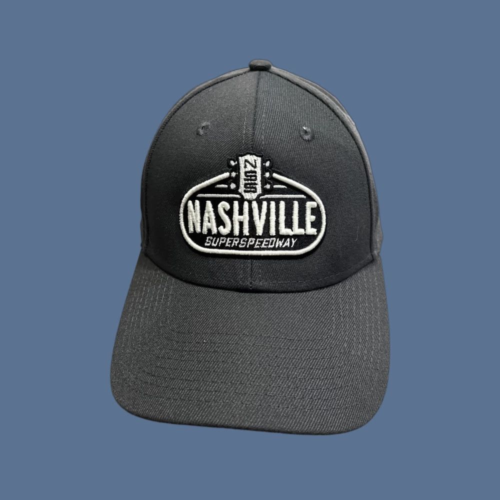 New Era VINTAGE Nashville SuperSpeedway Strap Back New Era 9Forty Gray Hat Men Adjustable Gray Baseball Cap Cars Sports American Nashville Mens Size ONE SIZE - 1 Thumbnail