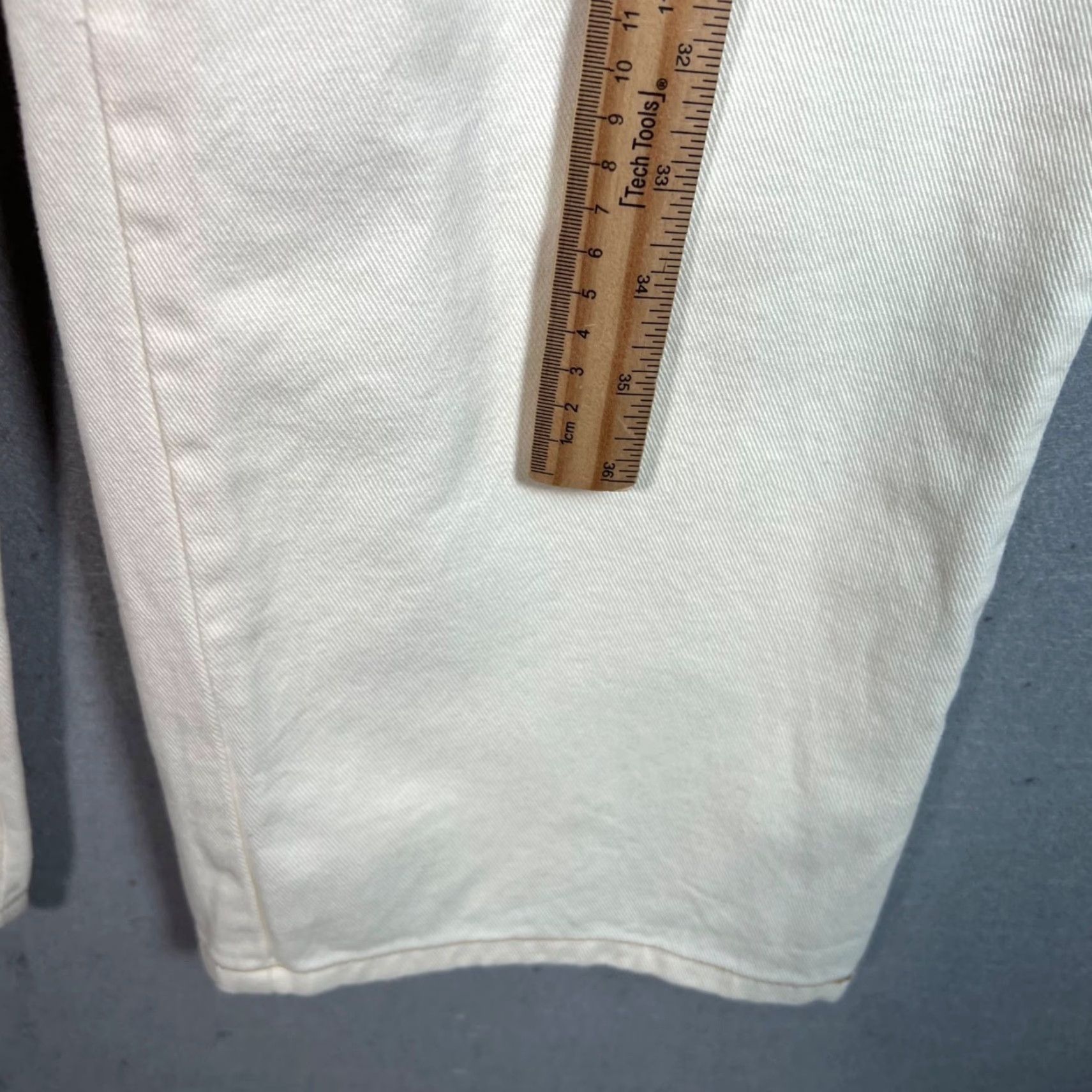 Forever 21 FOREVER 21 Premium 90s Fit High-Waist Cream Denim Jeans Mens 31 Size US 31 - 7 Thumbnail