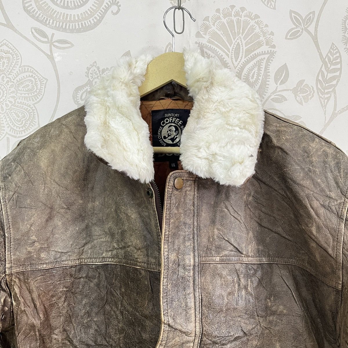 Genuine Leather × Japanese Brand × Vintage Vintage SUNTORY BOSS COFFEE B3 Genine Leather Bomber Jacket Size US XL / EU 56 / 4 - 22 Thumbnail