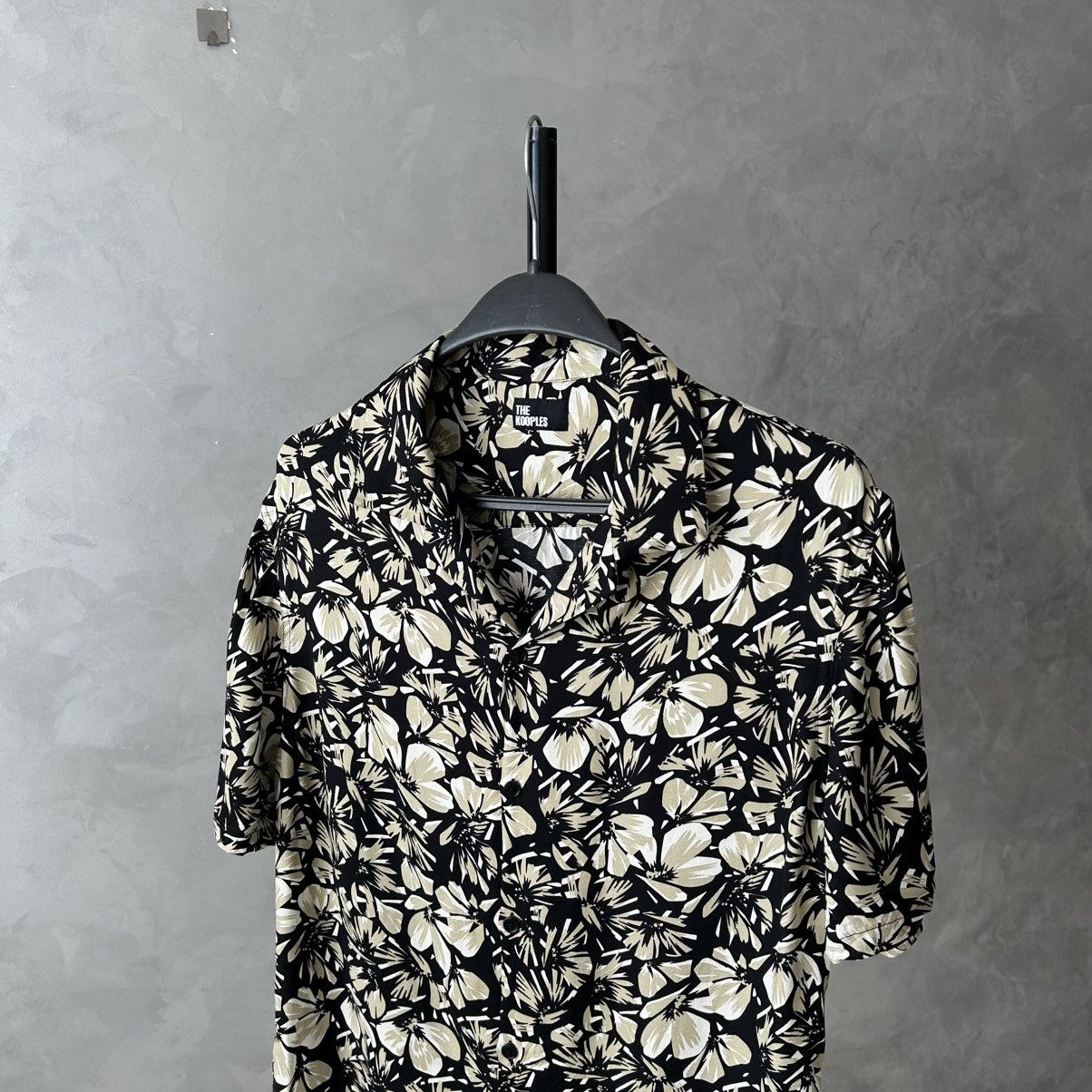 The Kooples The Kooples Mens Hawaiian Flowers Shirt Size US XS / EU 42 / 0 - 1 Thumbnail